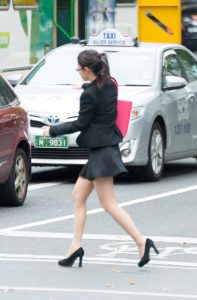 外面的天又冷了，可是却淹没不了新婚燕尔内心的燥热