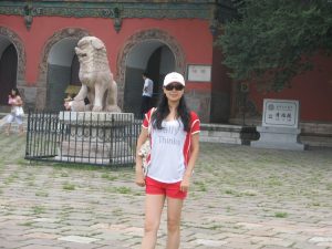 我的历史老师喜欢扮嫩秀美腿