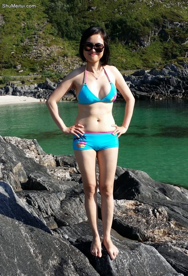 人妻美雅姐可爱泳衣秀好身材生活照[第5张/共24张]