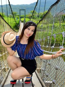 成熟的长腿芝姐阳光下高清晰肉丝