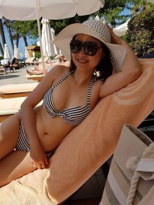 美雅姐泳装好身材