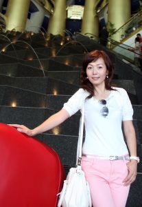 风姿卓越的贵妇在阿联酋之旅