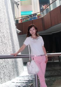 风姿卓越的贵妇在阿联酋之旅