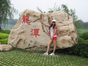 我的历史老师喜欢扮嫩秀美腿