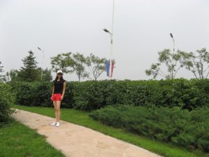 我的历史老师喜欢扮嫩秀美腿