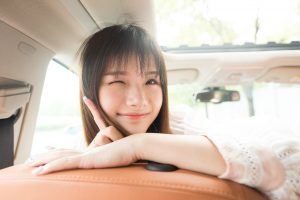 清纯甜美大美女也来媳妇车模了，真是靓呀