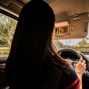 龙猫小姐姐这小旗袍穿的真好看,兄弟们给评个分