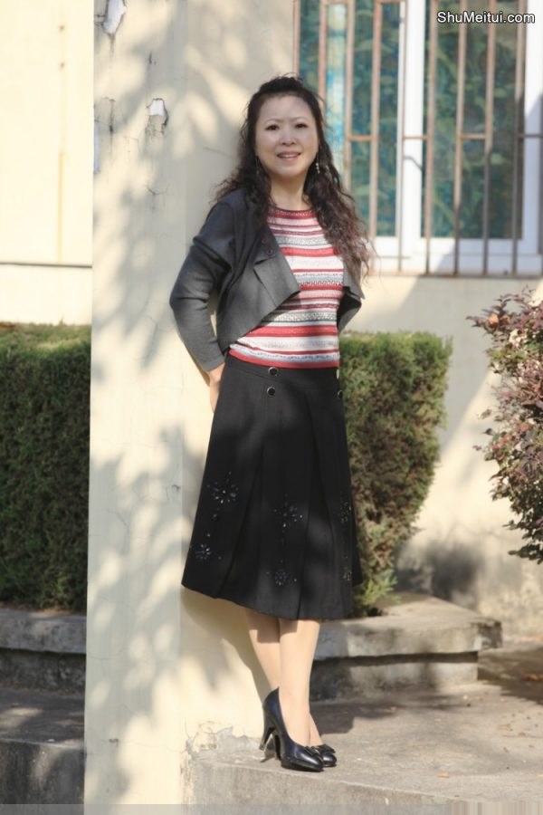 喜欢拍照的美熟到动物园采风[第8张/共16张]