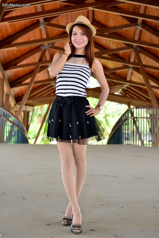 穿肉丝袜的翠嫂美腿吸引摄影师拍了超多照片[第9张/共46张]