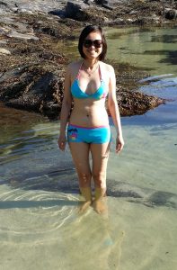 人妻美雅姐可爱泳衣秀好身材生活照