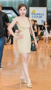 保养极好的越南美妇，看着让人怦怦心动