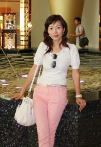 风姿卓越的贵妇在阿联酋之旅