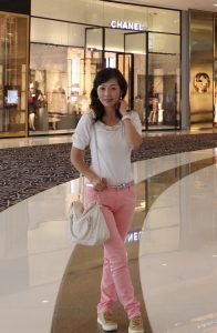 风姿卓越的贵妇在阿联酋之旅