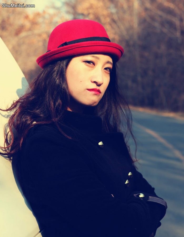 戴眼镜穿短靴的熟女，真是个迷人的妖精了[第36张/共37张]