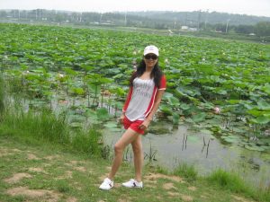 我的历史老师喜欢扮嫩秀美腿