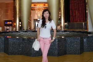 风姿卓越的贵妇在阿联酋之旅