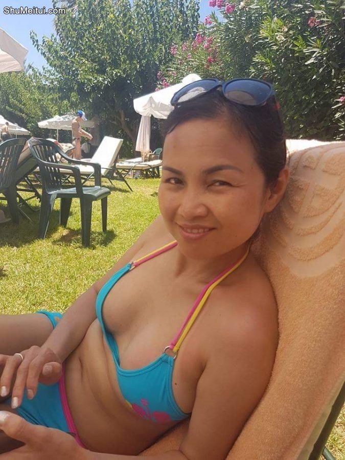 人妻美雅姐可爱泳衣秀好身材生活照[第21张/共24张]