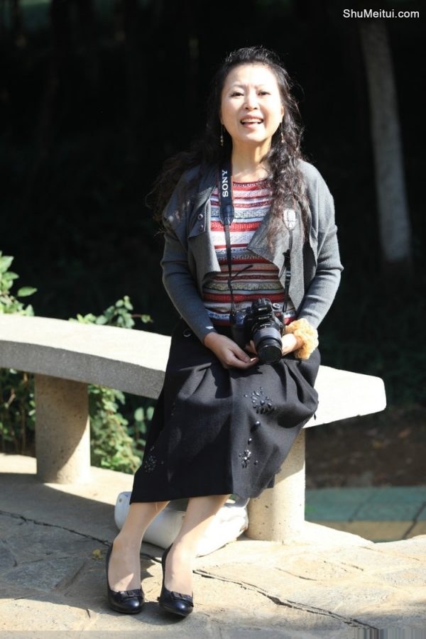 喜欢拍照的美熟到动物园采风[第15张/共16张]