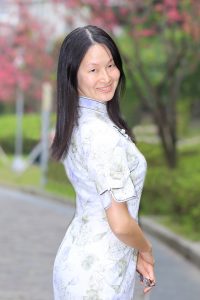 丰满的身体穿上了优雅的旗袍,Elin姐人像摄影