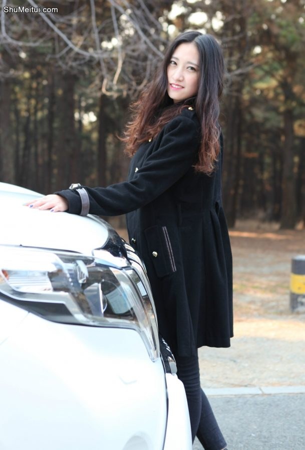 戴眼镜穿短靴的熟女，真是个迷人的妖精了[第7张/共37张]