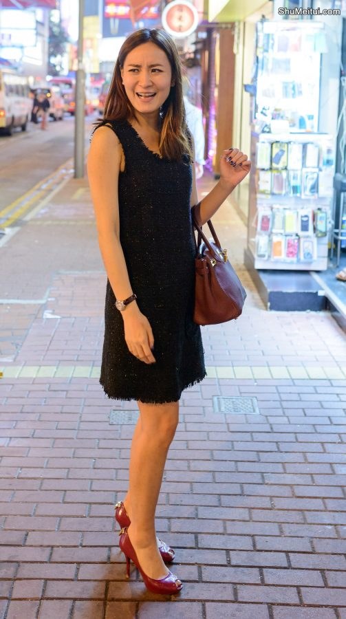 他乡遇故知的俩美女，看起来是相当兴奋呀[第5张/共5张]