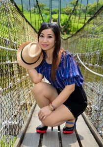 成熟的长腿芝姐阳光下高清晰肉丝