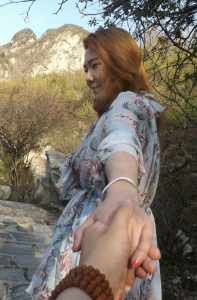 西北的豪迈熟妇小伟子，妖艳的很