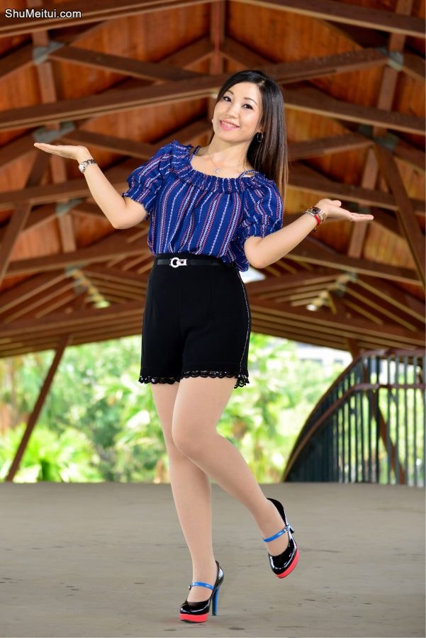 成熟的长腿芝姐阳光下高清晰肉丝[第48张/共56张]