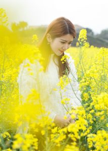 清纯甜美的小雨姐姐无论制服还是居家服都是S级别的