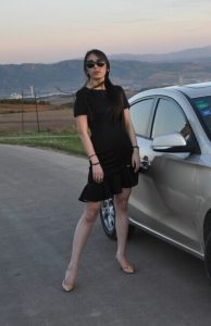 无敌魅惑红裙黑裙小美妇，拍的挺有味道嘛