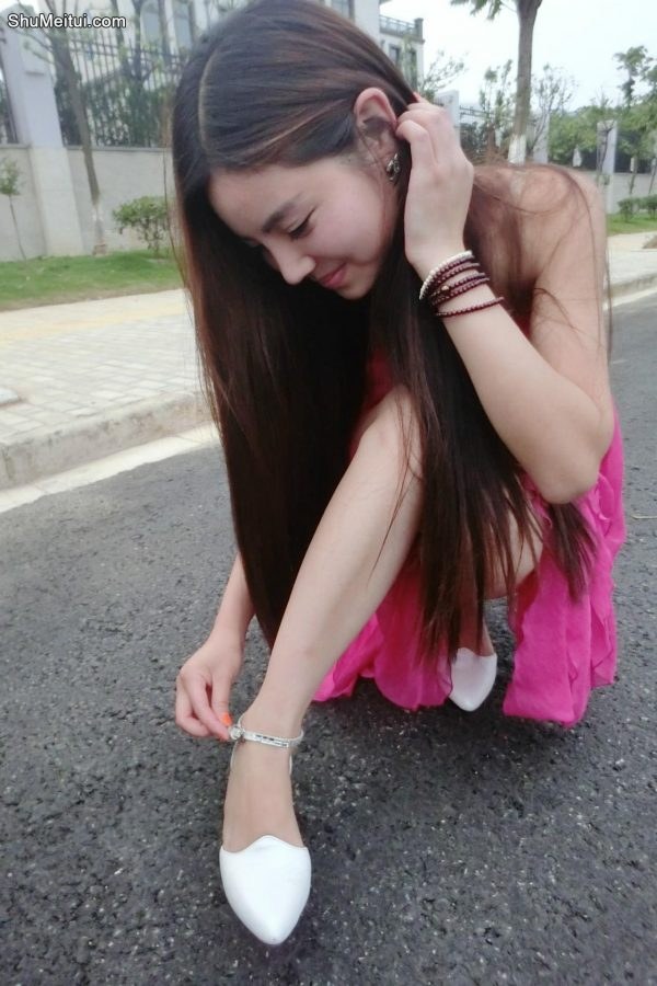 长相甜美身材火辣的性感美妇装纯洁，卡哇伊[第15张/共17张]