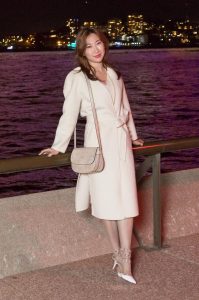 美妇优优约我吃饭，兄弟们看这个女神正点不