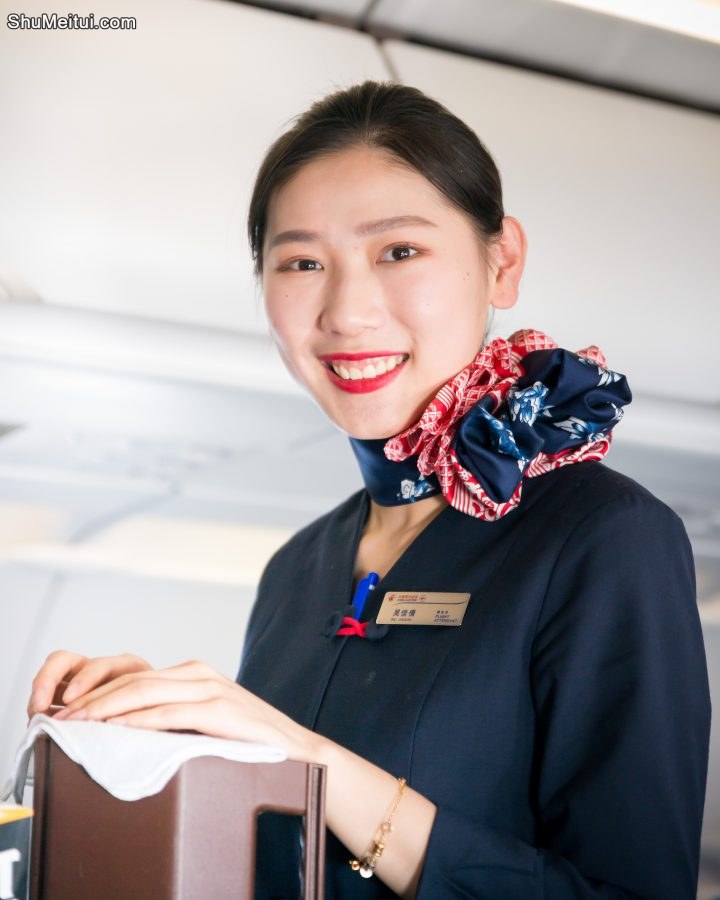 活力四射的漂亮空姐们，各个都是水灵的流水好漂亮呀[第5张/共8张]