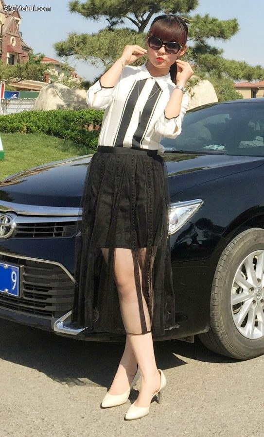 清纯靓丽无敌长腿美妇我们的最爱[第13张/共28张]