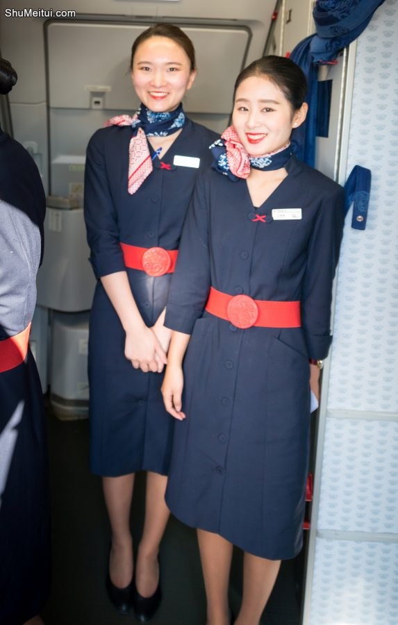 活力四射的漂亮空姐们，各个都是水灵的流水好漂亮呀[第2张/共8张]