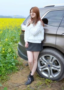 清纯甜美的小雨姐姐无论制服还是居家服都是S级别的