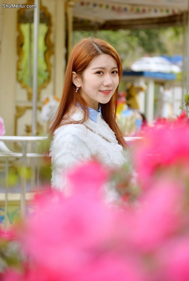 清纯甜美的小雨姐姐无论制服还是居家服都是S级别的[第35张/共39张]