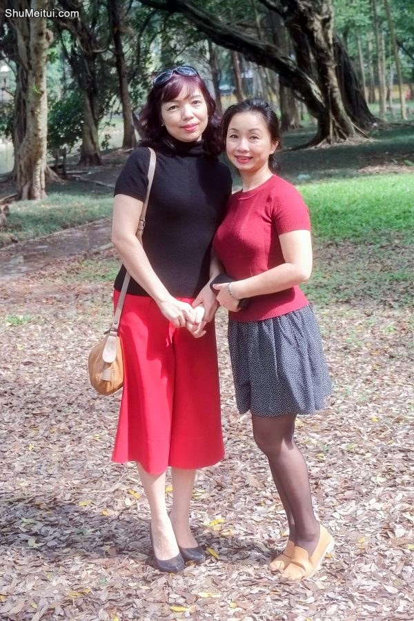 两位不同身材的熟女大姐外出拍照选一个吧[第21张/共33张]