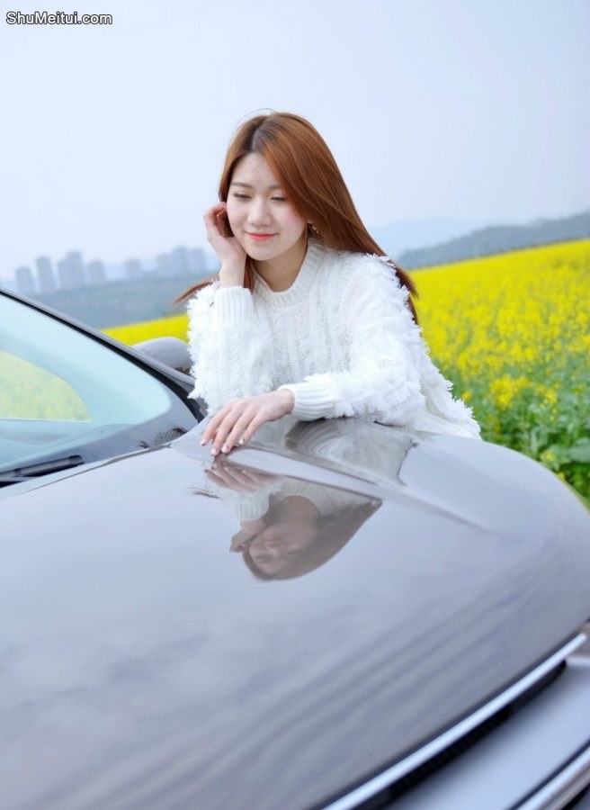 清纯甜美的小雨姐姐无论制服还是居家服都是S级别的[第30张/共39张]