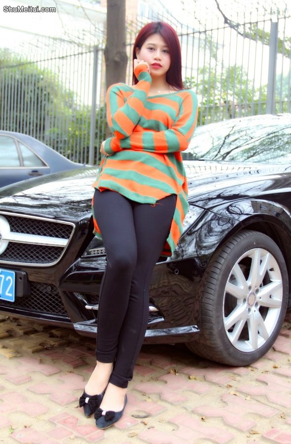 天使的脸庞魔鬼的身材再搭配黑丝长腿，粤嫂真是太靓了[第12张/共17张]