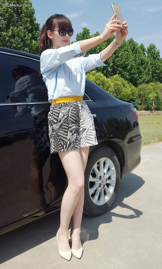 清纯靓丽无敌长腿美妇我们的最爱[第20张/共28张]