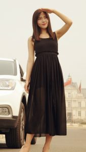 天仙般的美妇好美好美黑色长裙牛仔短裤好性感