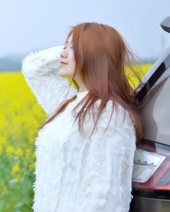 清纯甜美的小雨姐姐无论制服还是居家服都是S级别的