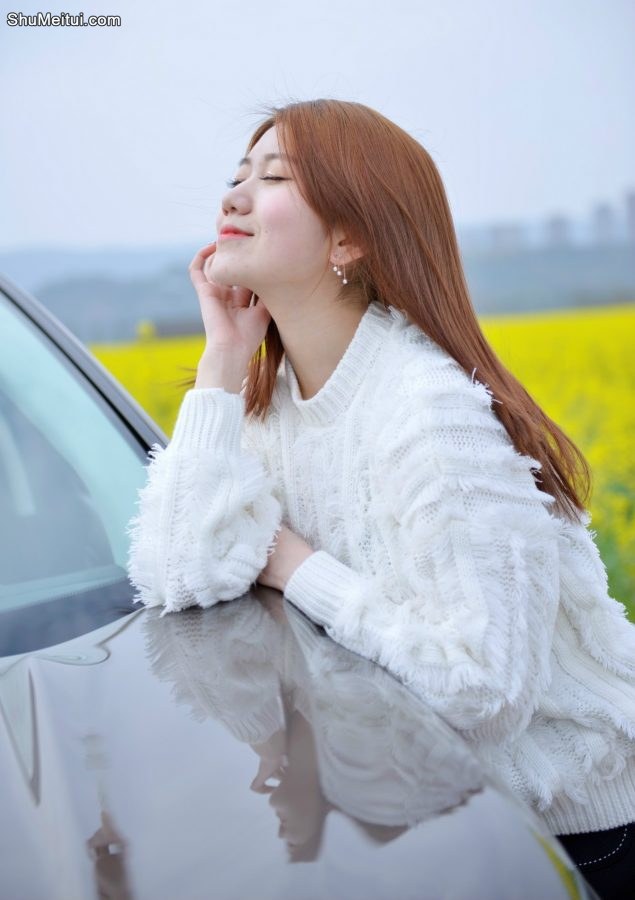 清纯甜美的小雨姐姐无论制服还是居家服都是S级别的[第25张/共39张]