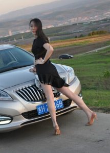 无敌魅惑红裙黑裙小美妇，拍的挺有味道嘛