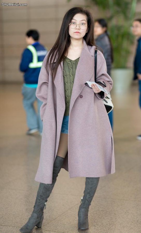 身材苗条的轻熟小姨子挺漂亮的，就是有些小脾气[第3张/共6张]