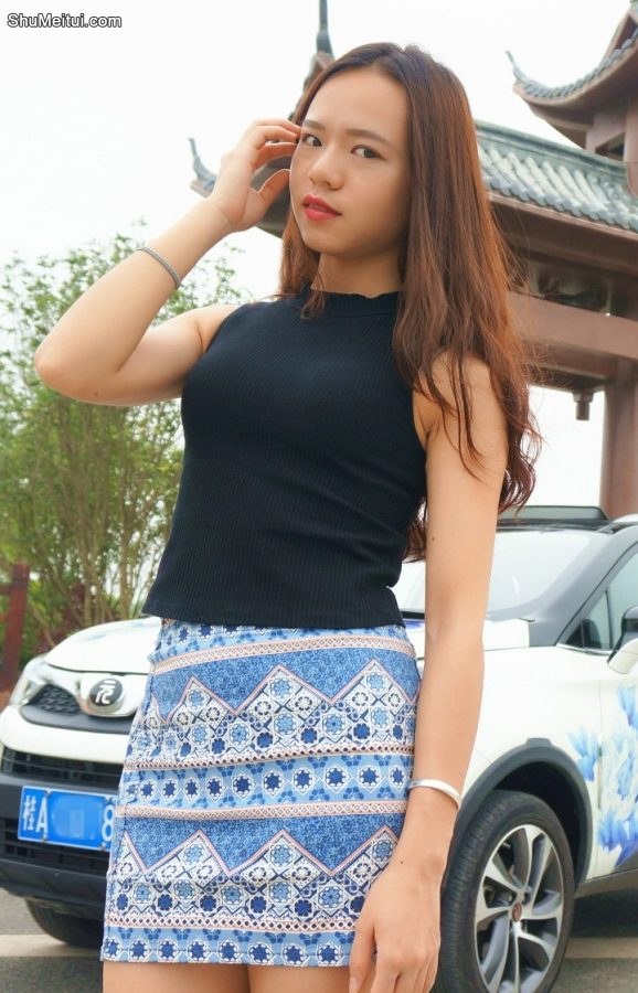 广西的小阿妹也来当媳妇车模了，熟妇的姿色很是不错哦[第16张/共16张]