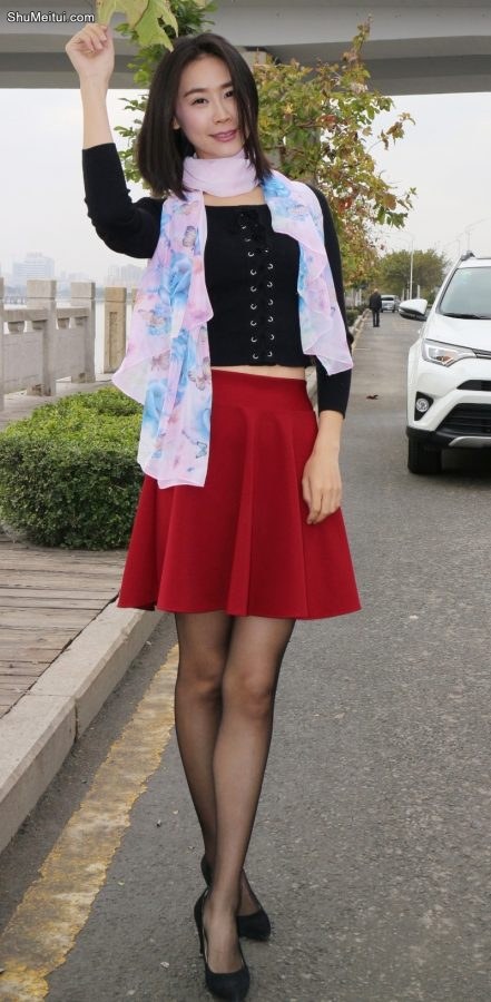 福建大学的美女学姐现在已是熟妇一枚了，勾人能力更强了[第2张/共20张]