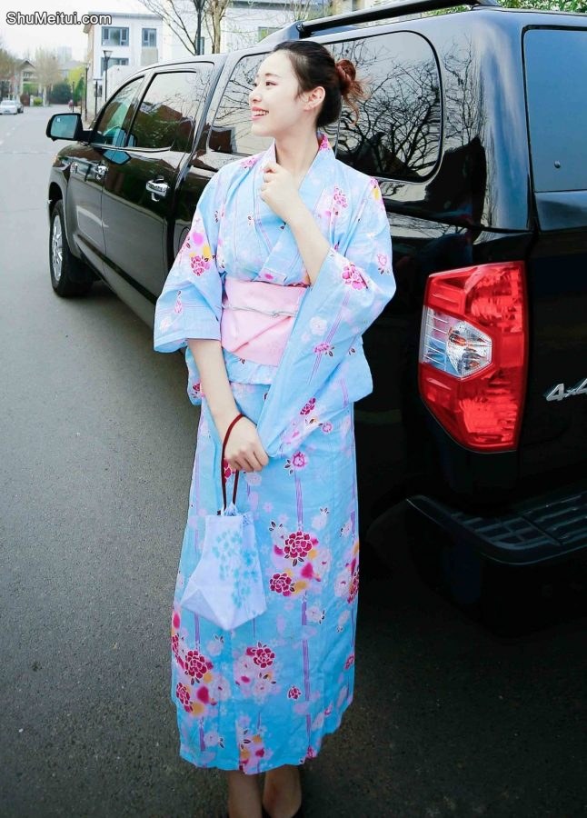 漂亮媳妇给俺当车模，还真有一股日本妹子的感觉[第4张/共9张]