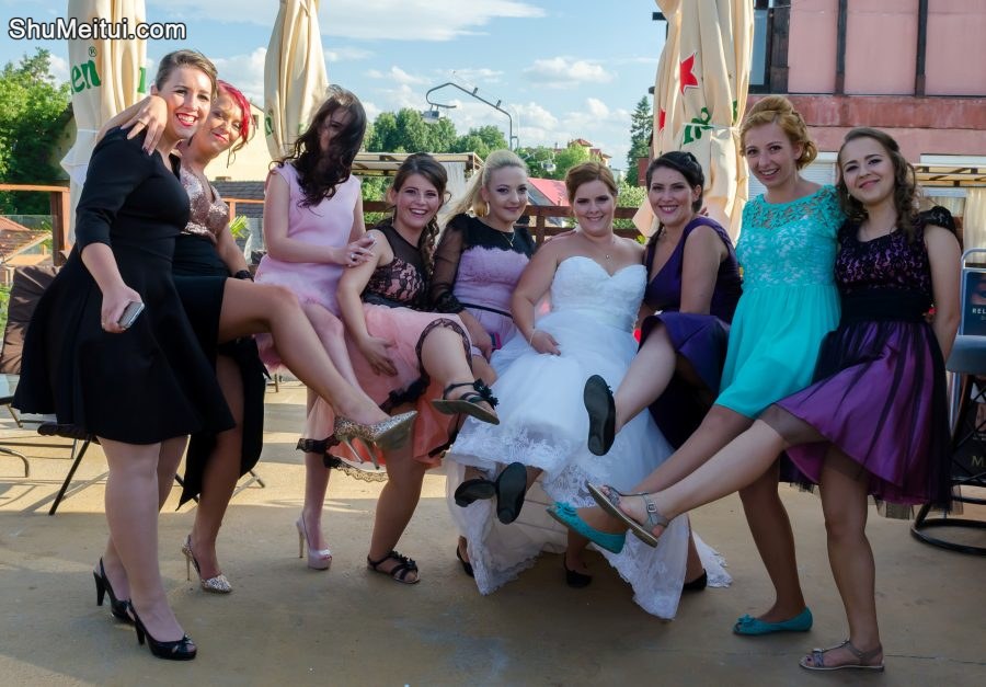 罗马尼亚婚礼上的各种高跟和丝袜1[第6张/共12张]